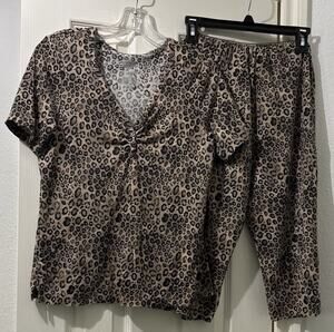 Cabernet Petites Leopard Print Pajama Set Size PP/XS Cropped Slits Lightweight